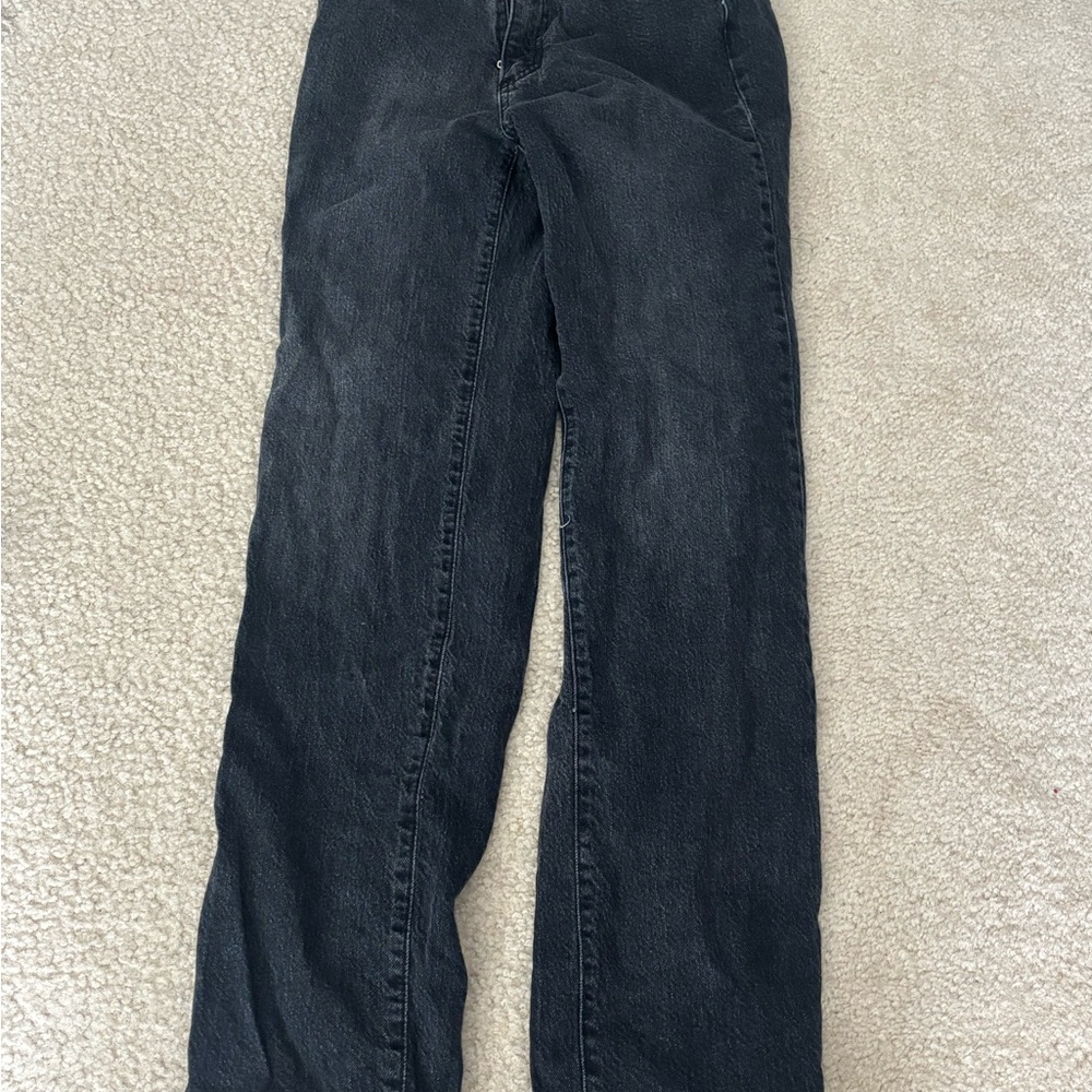 Universal Thread Women’s Dark Relaxed Jeans